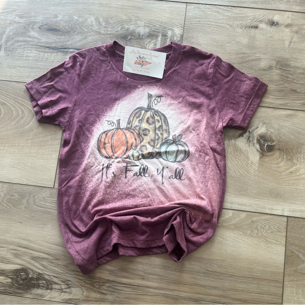 • It’s Fall Y’all kids tee shirt 

•sizes• 4T•Youth Small